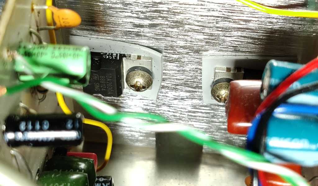 Photo of updated TDA2030 amp 4