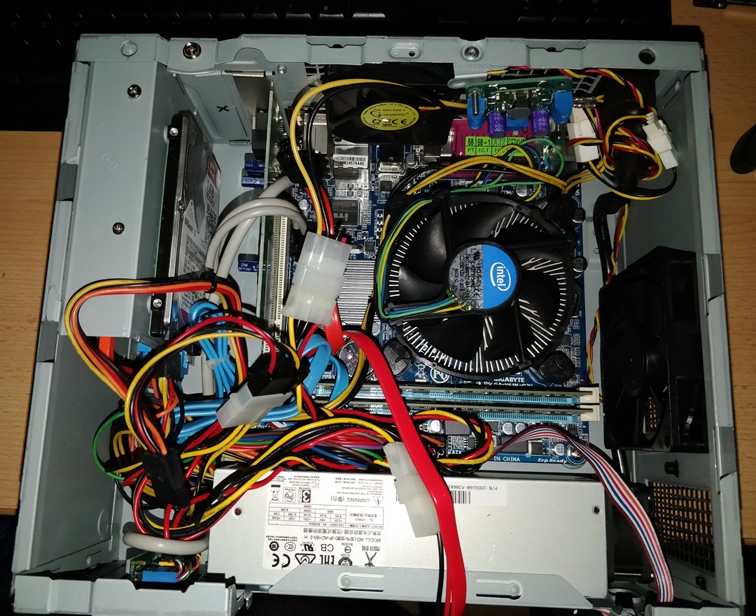 Picture of server inside, top view