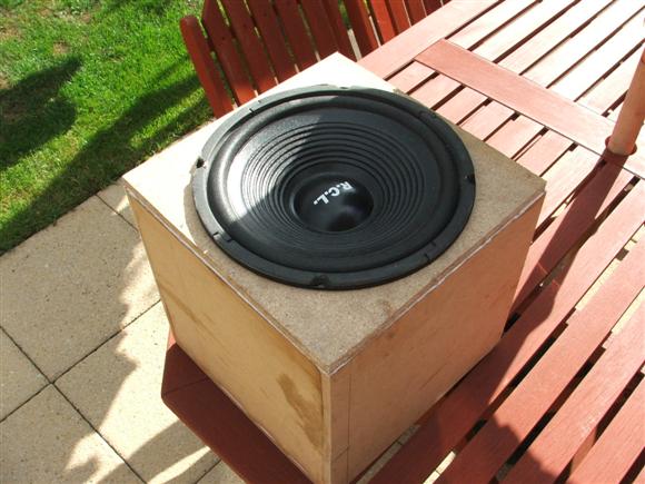 Test box with speaker